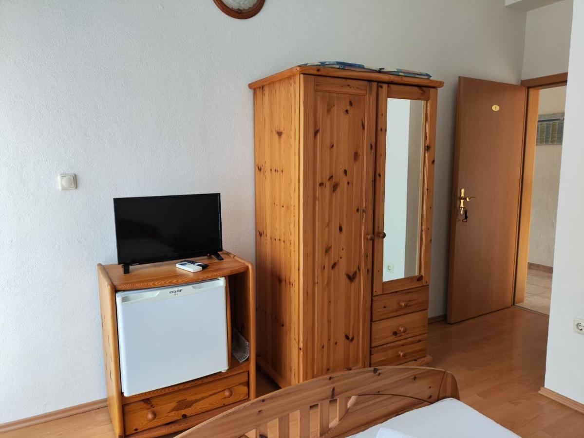 Villa Niko Podstrana Esterno foto
