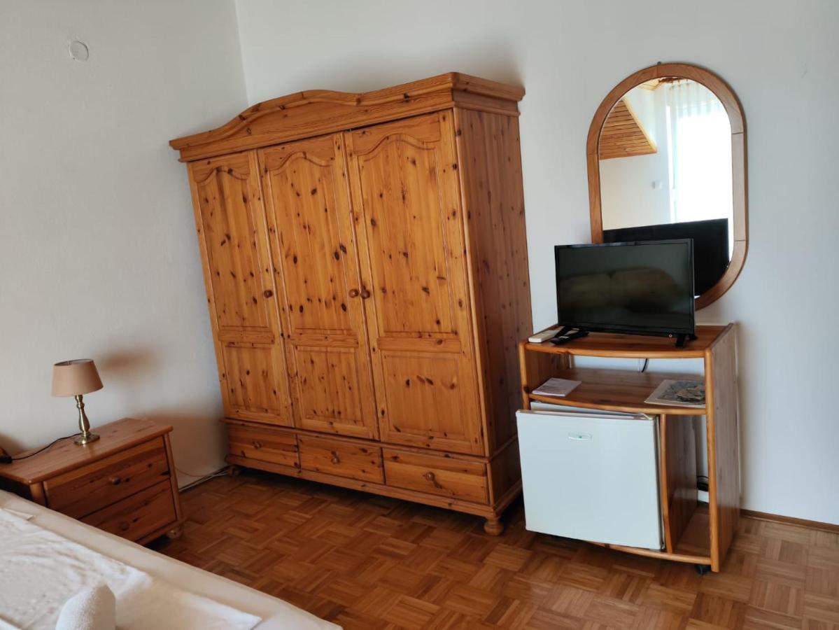 Villa Niko Podstrana Esterno foto