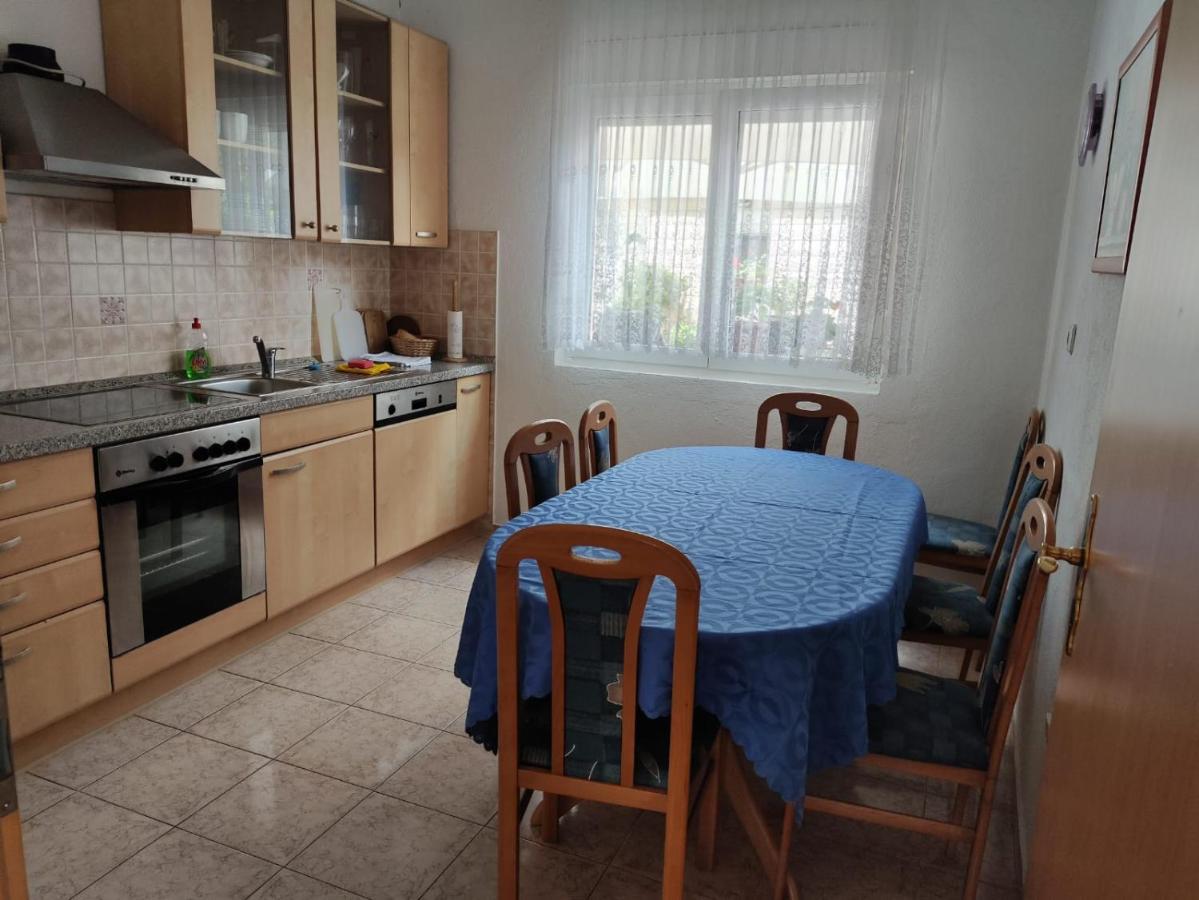 Villa Niko Podstrana Esterno foto