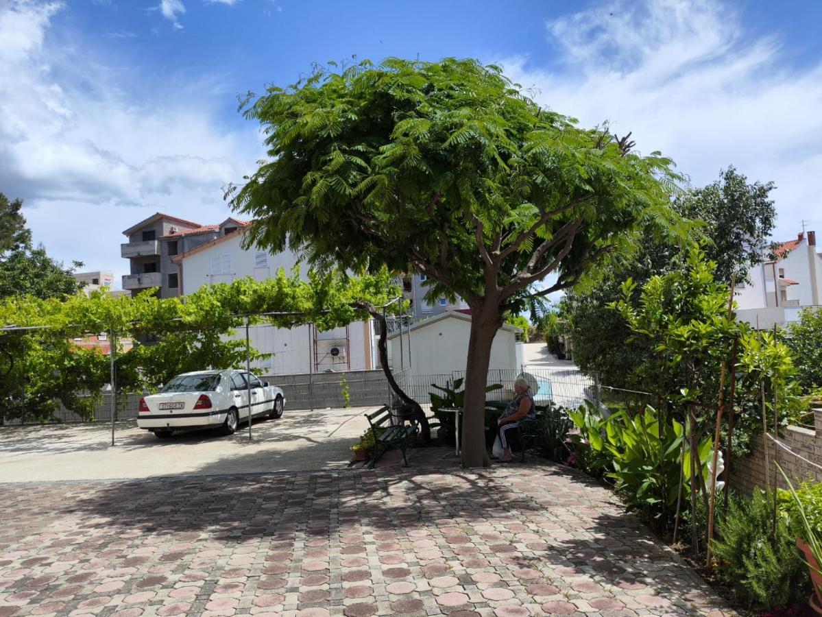 Villa Niko Podstrana Esterno foto