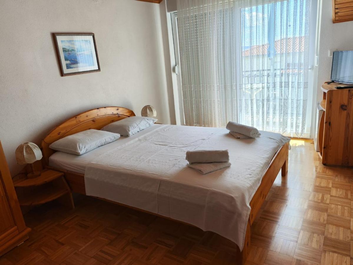Villa Niko Podstrana Esterno foto