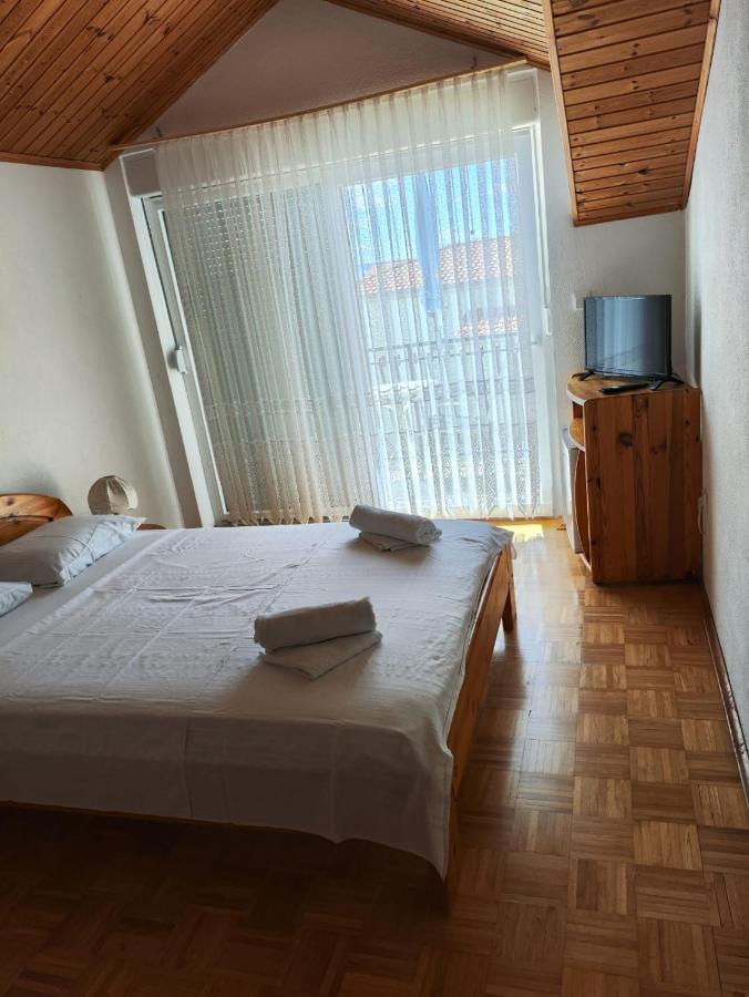 Villa Niko Podstrana Esterno foto