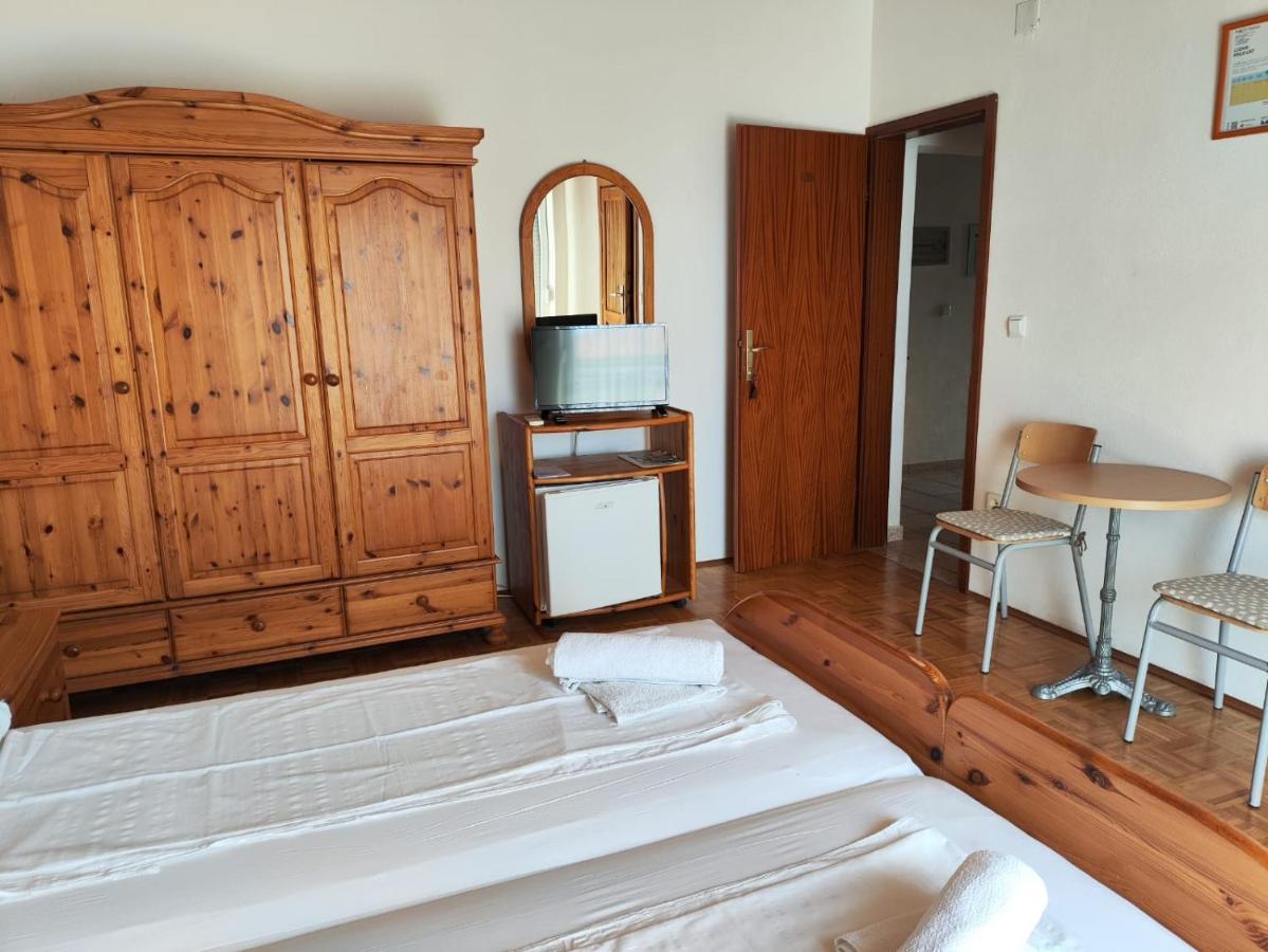 Villa Niko Podstrana Esterno foto
