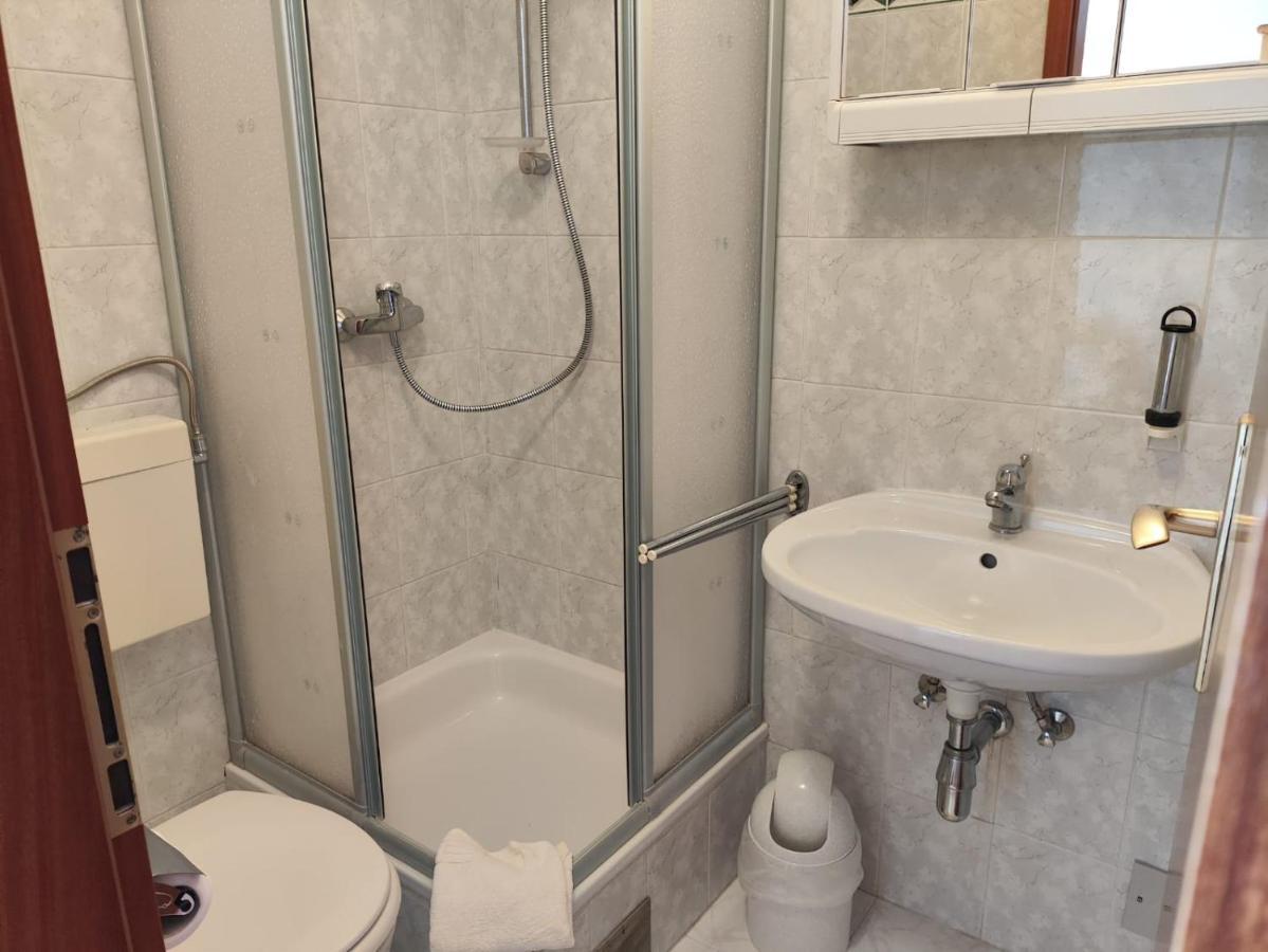 Villa Niko Podstrana Esterno foto
