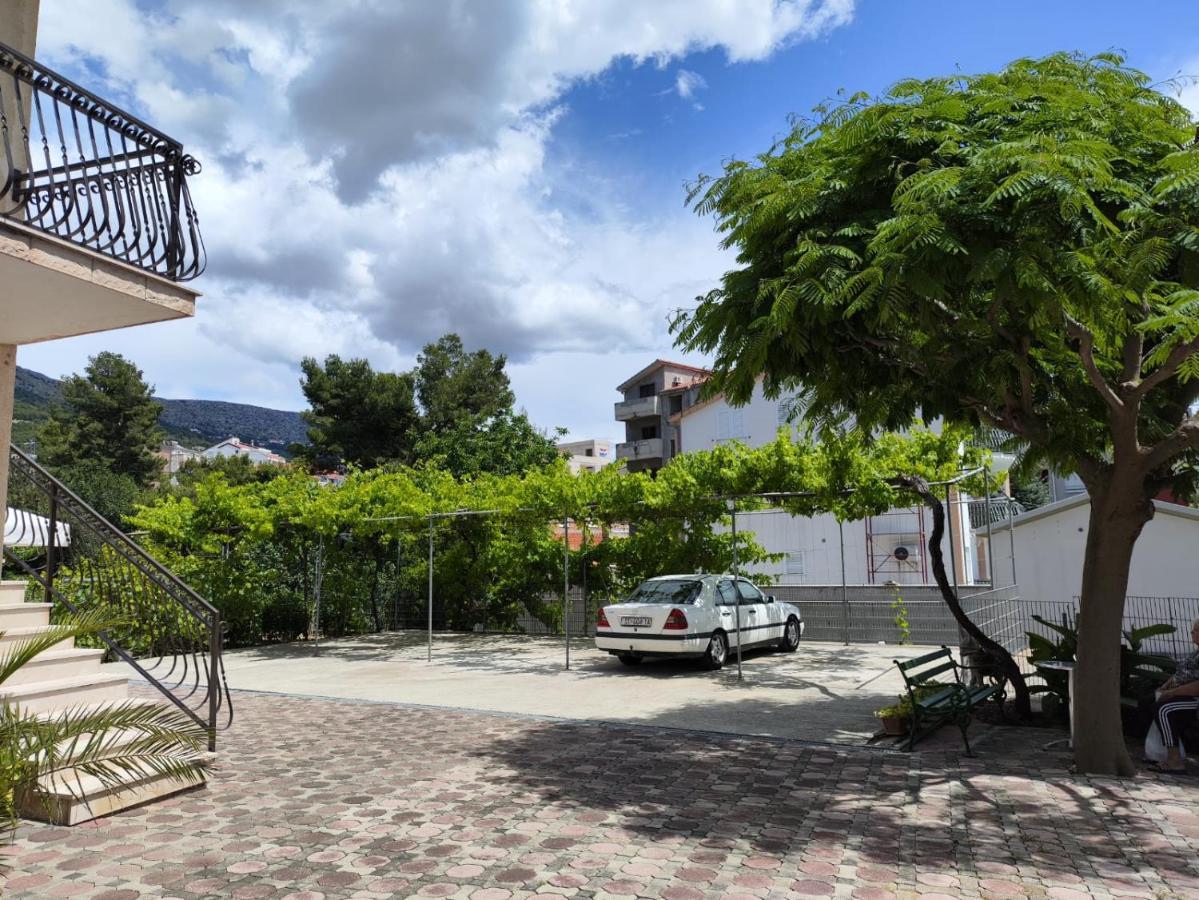 Villa Niko Podstrana Esterno foto